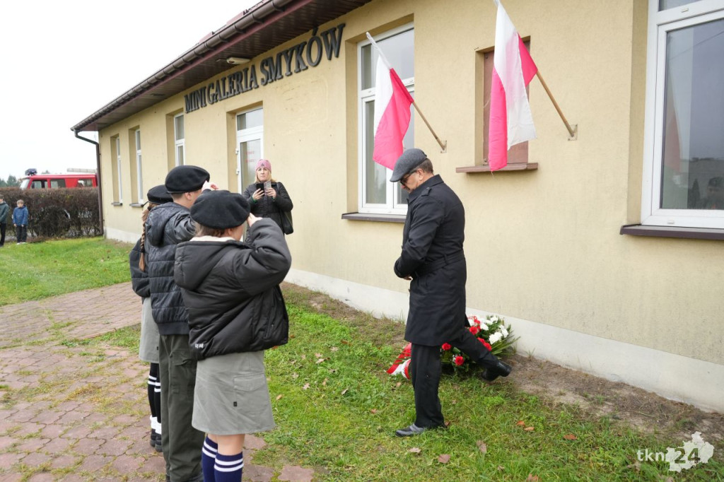 Pamięć, jedność i zaduma. W gminie Smyków uczczono Święto Niepodległości [wideo, zdjęcia]