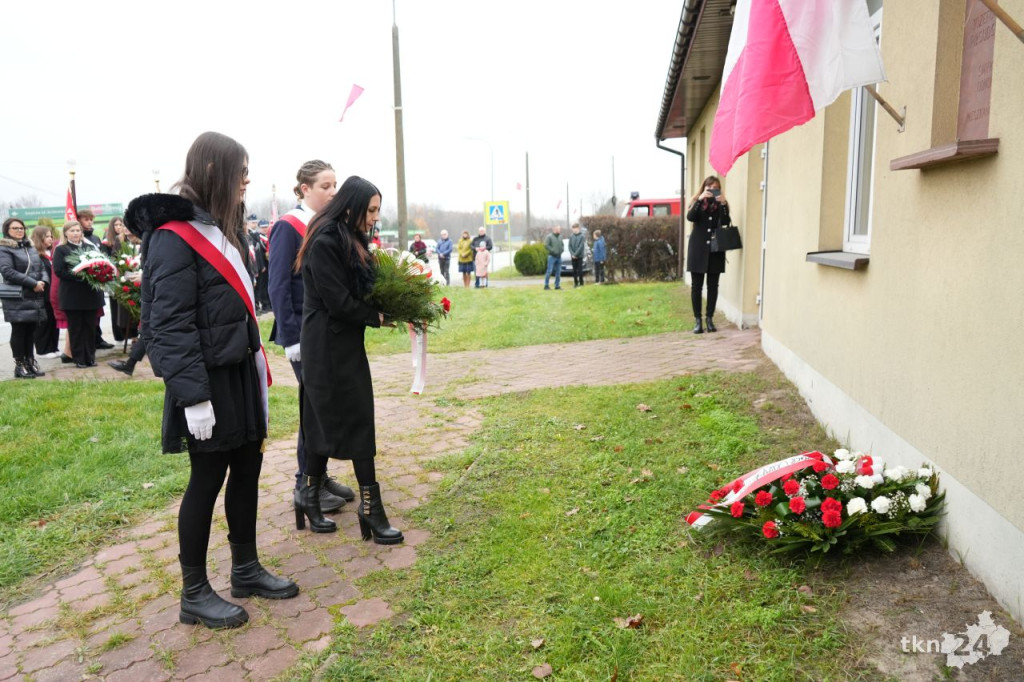 Pamięć, jedność i zaduma. W gminie Smyków uczczono Święto Niepodległości [wideo, zdjęcia]