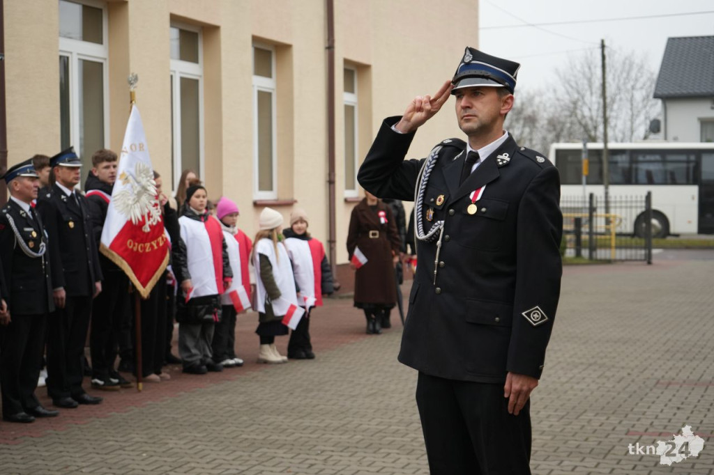 Uroczyste obchody 107. rocznicy odzyskania Niepodległości Polski w Gowarczowie [wideo, zdjęcia]