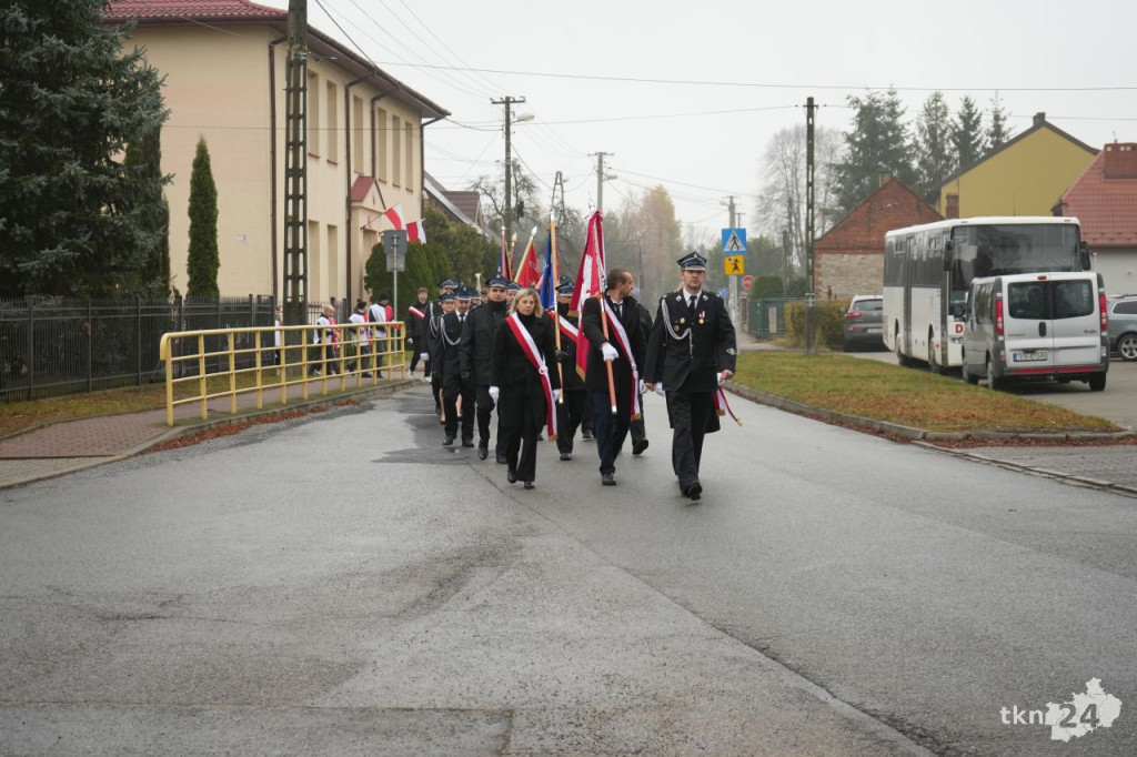 Uroczyste obchody 107. rocznicy odzyskania Niepodległości Polski w Gowarczowie [wideo, zdjęcia]