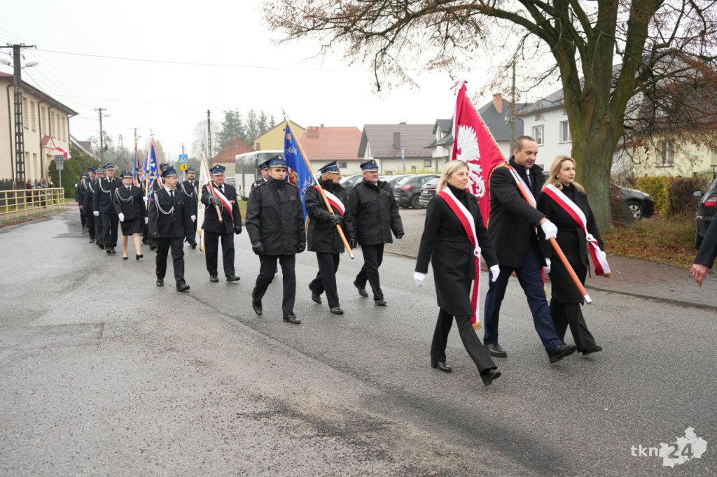 Uroczyste obchody 107. rocznicy odzyskania Niepodległości Polski w Gowarczowie [wideo, zdjęcia]