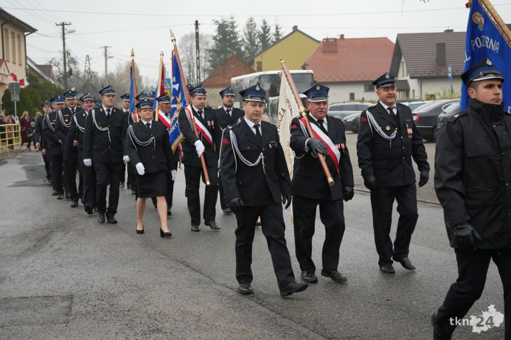 Uroczyste obchody 107. rocznicy odzyskania Niepodległości Polski w Gowarczowie [wideo, zdjęcia]