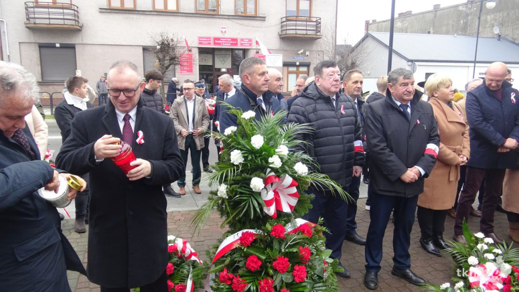 Radośnie zjednoczeni pod Biało-Czerwoną. Główne miejskie obchody w Końskich [wideo, zdjęcia]