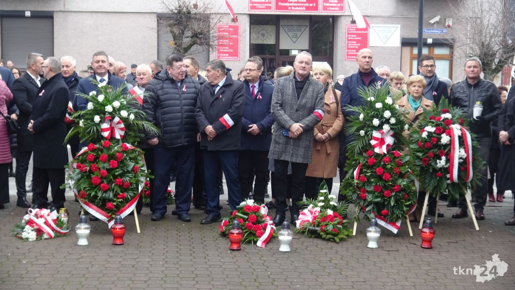 Radośnie zjednoczeni pod Biało-Czerwoną. Główne miejskie obchody w Końskich [wideo, zdjęcia]