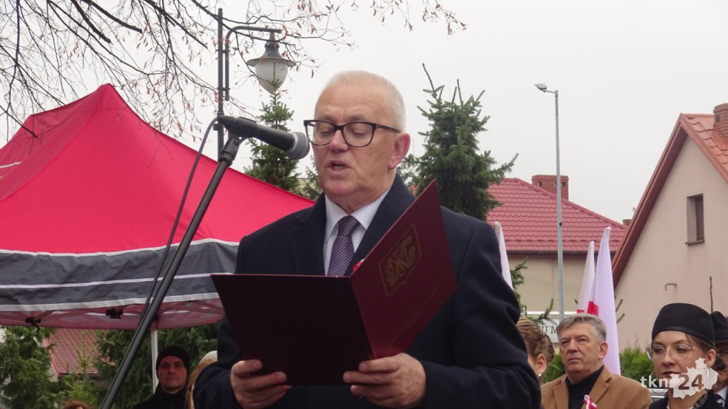 Radośnie zjednoczeni pod Biało-Czerwoną. Główne miejskie obchody w Końskich [wideo, zdjęcia]