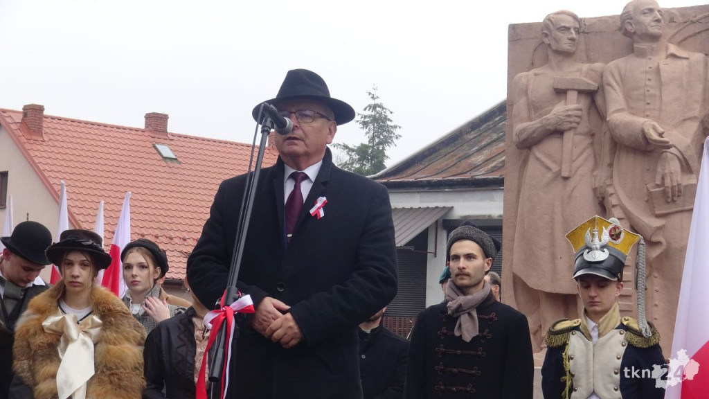 Radośnie zjednoczeni pod Biało-Czerwoną. Główne miejskie obchody w Końskich [wideo, zdjęcia]