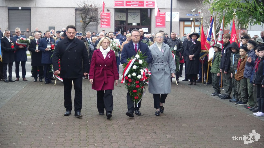 Radośnie zjednoczeni pod Biało-Czerwoną. Główne miejskie obchody w Końskich [wideo, zdjęcia]