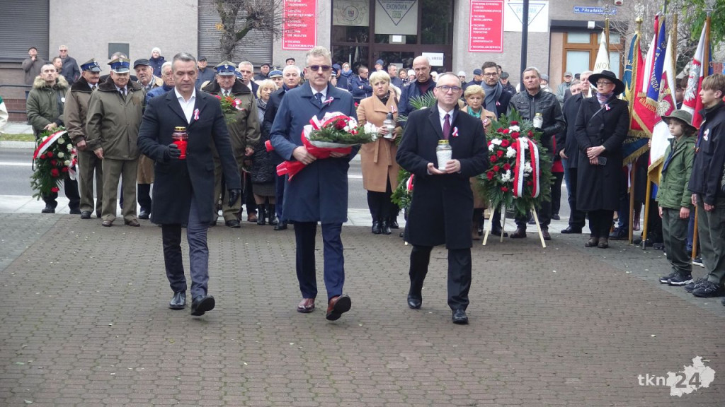 Radośnie zjednoczeni pod Biało-Czerwoną. Główne miejskie obchody w Końskich [wideo, zdjęcia]