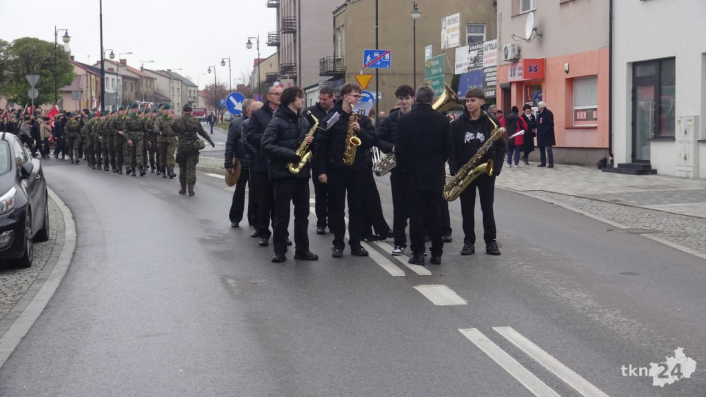 Radośnie zjednoczeni pod Biało-Czerwoną. Główne miejskie obchody w Końskich [wideo, zdjęcia]
