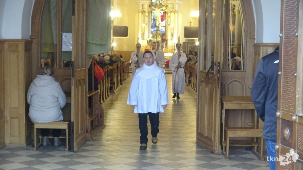 Radośnie zjednoczeni pod Biało-Czerwoną. Główne miejskie obchody w Końskich [wideo, zdjęcia]