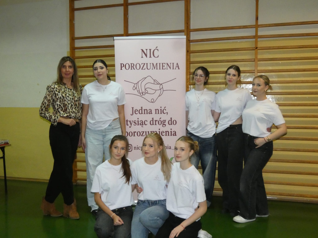Święto Patronki w II LO. Mnóstwo działań i rozdanie stypendiów Św. Mikołaja [zdjęcia]