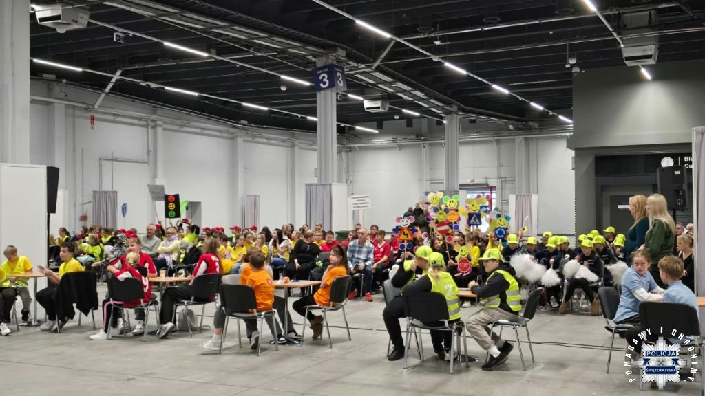 Podwójny sukces szkoły ze Stąporkowa w finale konkursu `Bezpieczeństwo na Piątkę` [zdjęcia]