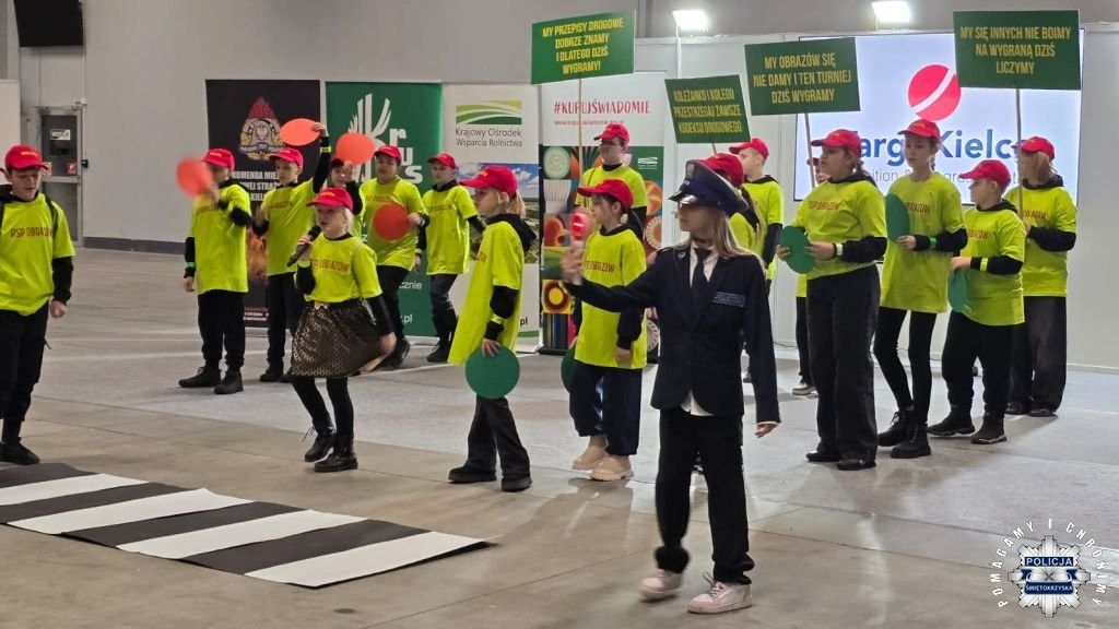 Podwójny sukces szkoły ze Stąporkowa w finale konkursu `Bezpieczeństwo na Piątkę` [zdjęcia]