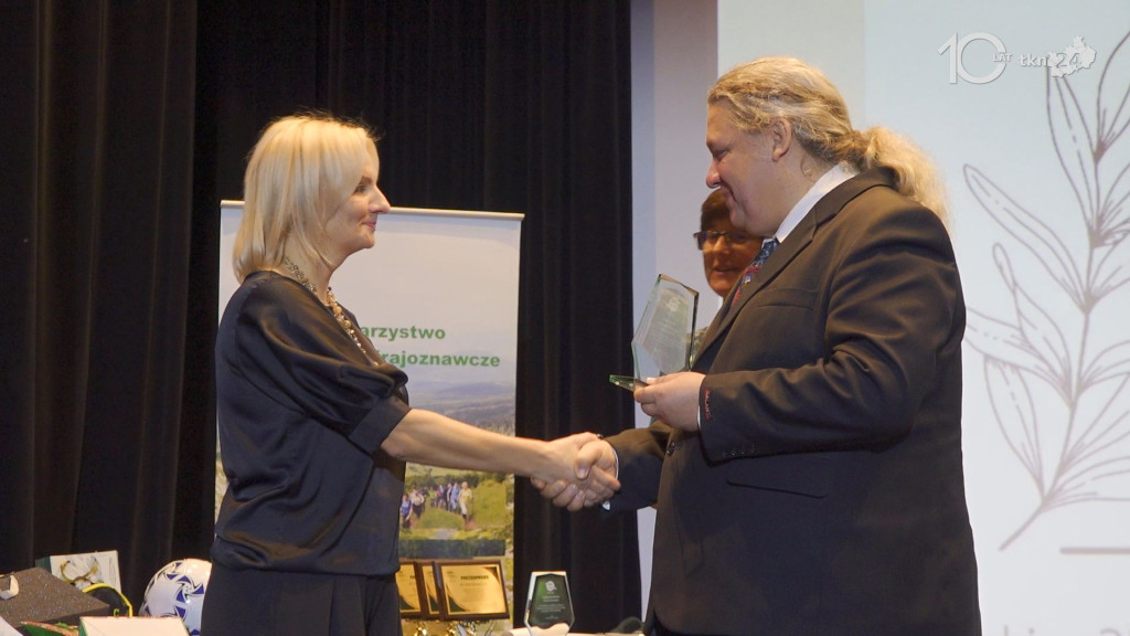 90-lecie PTTK-u. Konferencja naukowa, wręczenie nagród i odznaczeń [wideo]