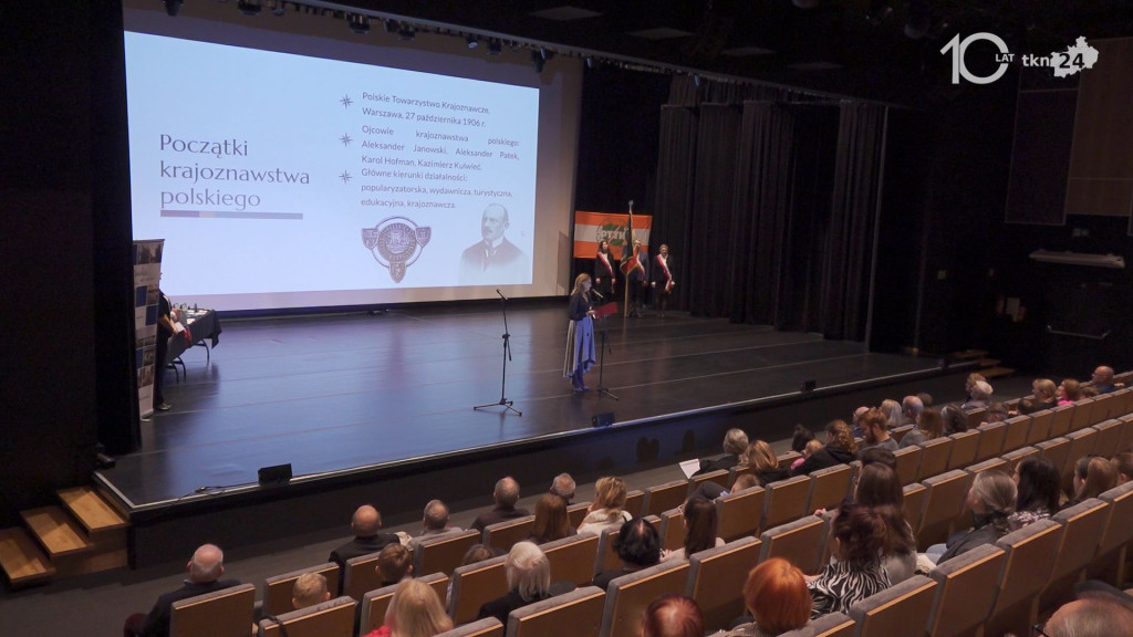 90-lecie PTTK-u. Konferencja naukowa, wręczenie nagród i odznaczeń [wideo]