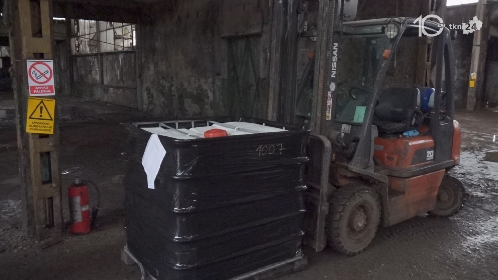 Stąporków jest już bezpieczny. Ostatnie skażone odpady wyjechały [wideo, zdjęcia]