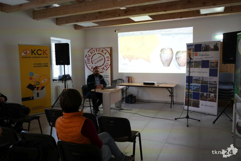 O odległej przeszłości regionu i ciekawych znaleziskach archeologicznych w Końskich [wideo, zdjęcia]