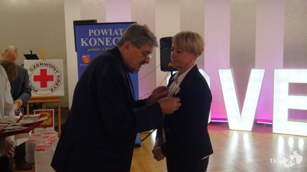 Konecki oddział PCK odznaczył zasłużonych krwiodawców [wideo, zdjęcia]