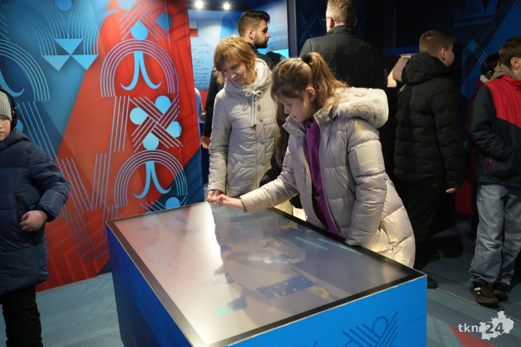 Interaktywna lekcja historii z hologramami w Smykowie [wideo, zdjęcia]