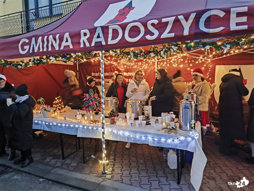 Magiczny Jarmark Bożonarodzeniowy w Radoszycach już za nami  [wideo, zdjęcia]