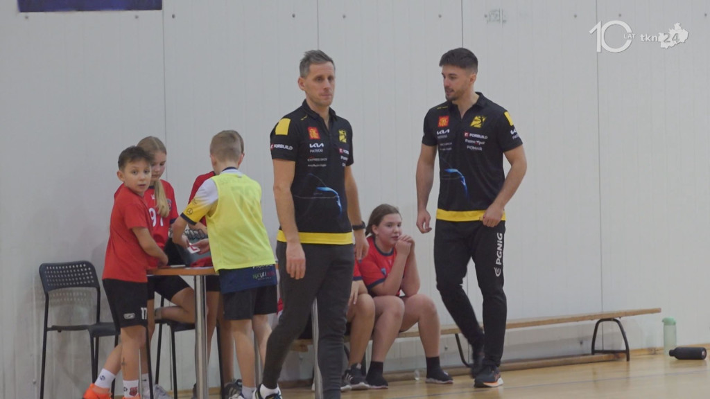 Mikołajki z KSSPR-em i gwiazdami piłki ręcznej! [wideo, zdjęcia]