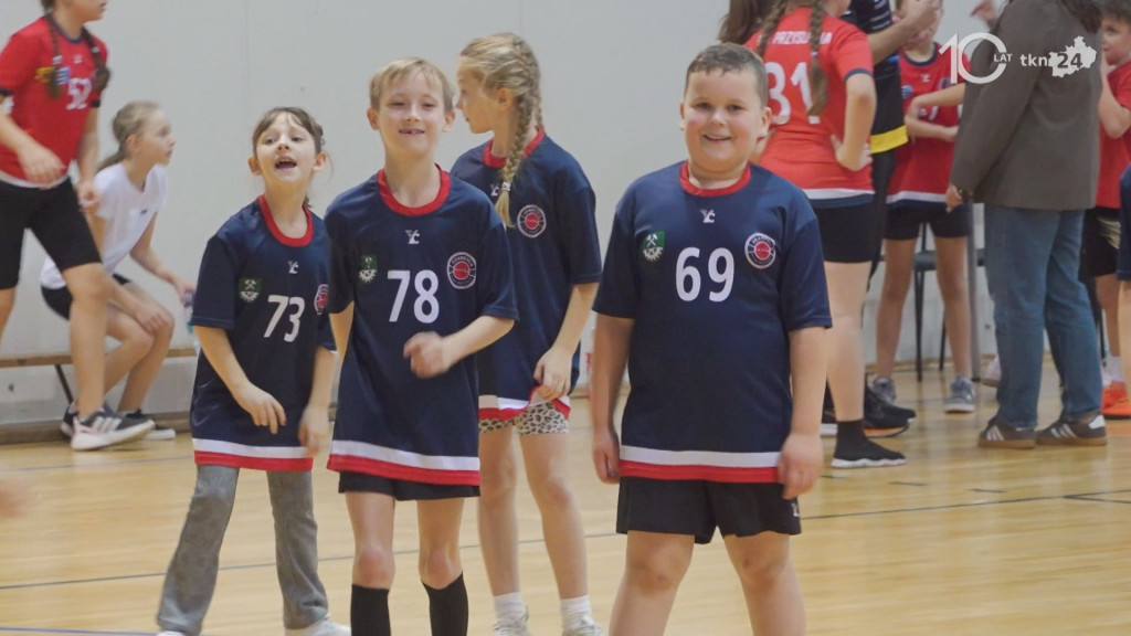 Mikołajki z KSSPR-em i gwiazdami piłki ręcznej! [wideo, zdjęcia]