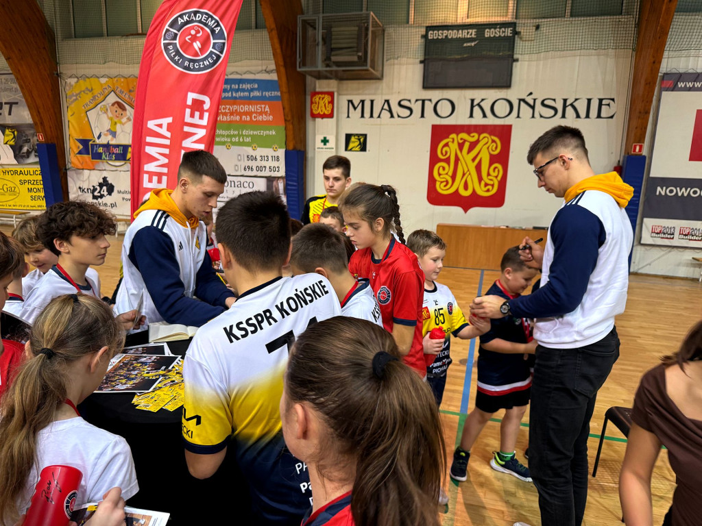 Mikołajki z KSSPR-em i gwiazdami piłki ręcznej! [wideo, zdjęcia]