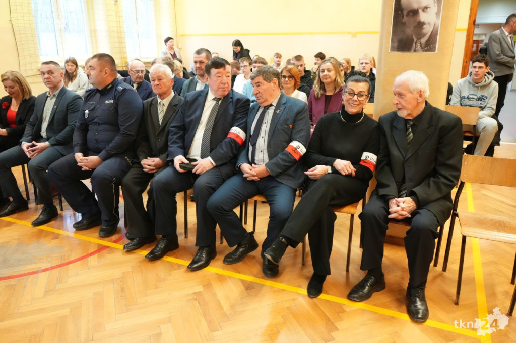 W ZSP nr 2 w Końskich upamiętnili patrona szkoły Antoniego Piwowarczyka [wideo, zdjęcia]