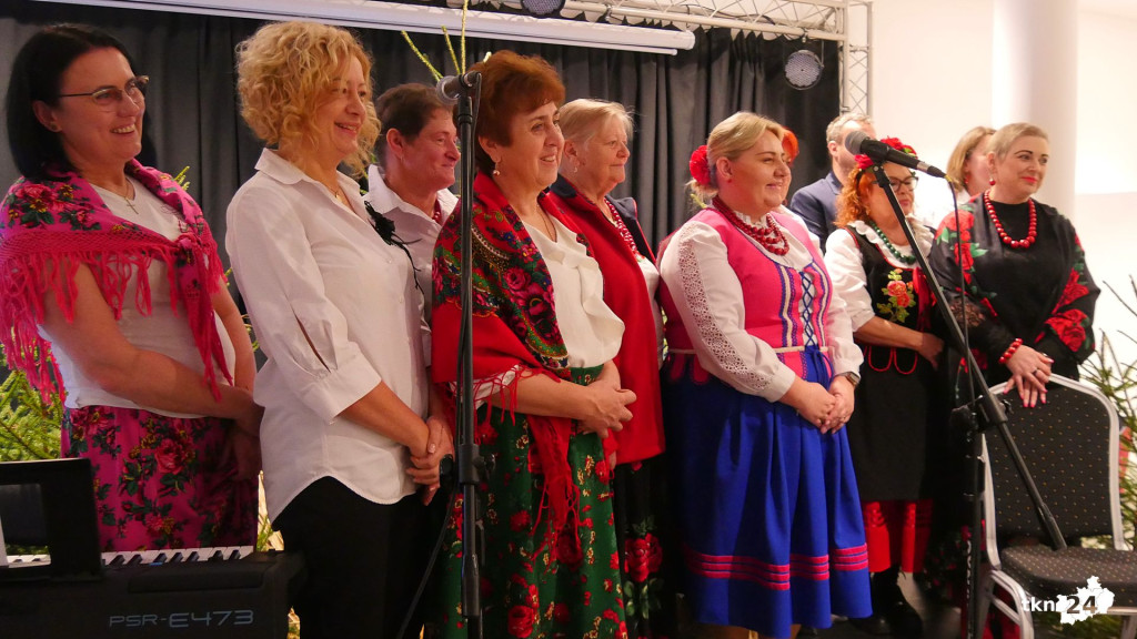 Końskie: Gospodynie wiejskie spotkały się na wspólnej wigilii. Obszerna relacja wideo