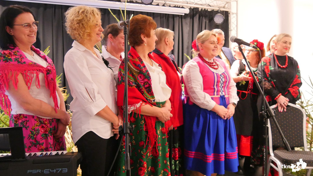 Końskie: Gospodynie wiejskie spotkały się na wspólnej wigilii. Obszerna relacja wideo