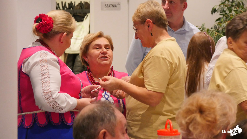 Końskie: Gospodynie wiejskie spotkały się na wspólnej wigilii. Obszerna relacja wideo