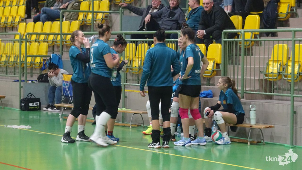 Koneckie siatkarki pokonują Sandomierz w ostatnim ligowym meczu [wideo, zdjęcia]