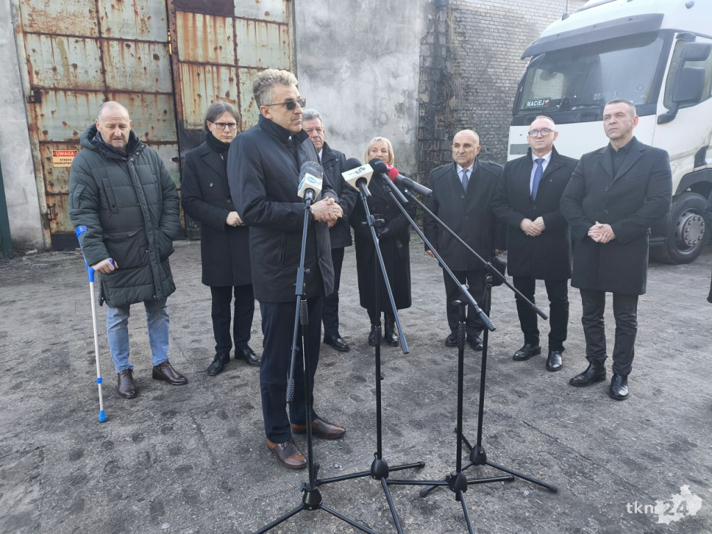 Wojewoda podsumowuje akcję usunięcia odpadów. Radny Skowron atakuje posła Goska [wideo, zdjęcia]