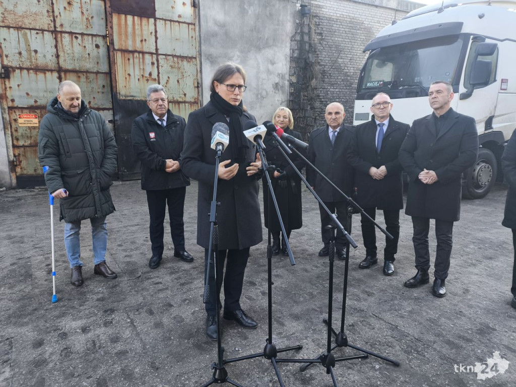 Wojewoda podsumowuje akcję usunięcia odpadów. Radny Skowron atakuje posła Goska [wideo, zdjęcia]
