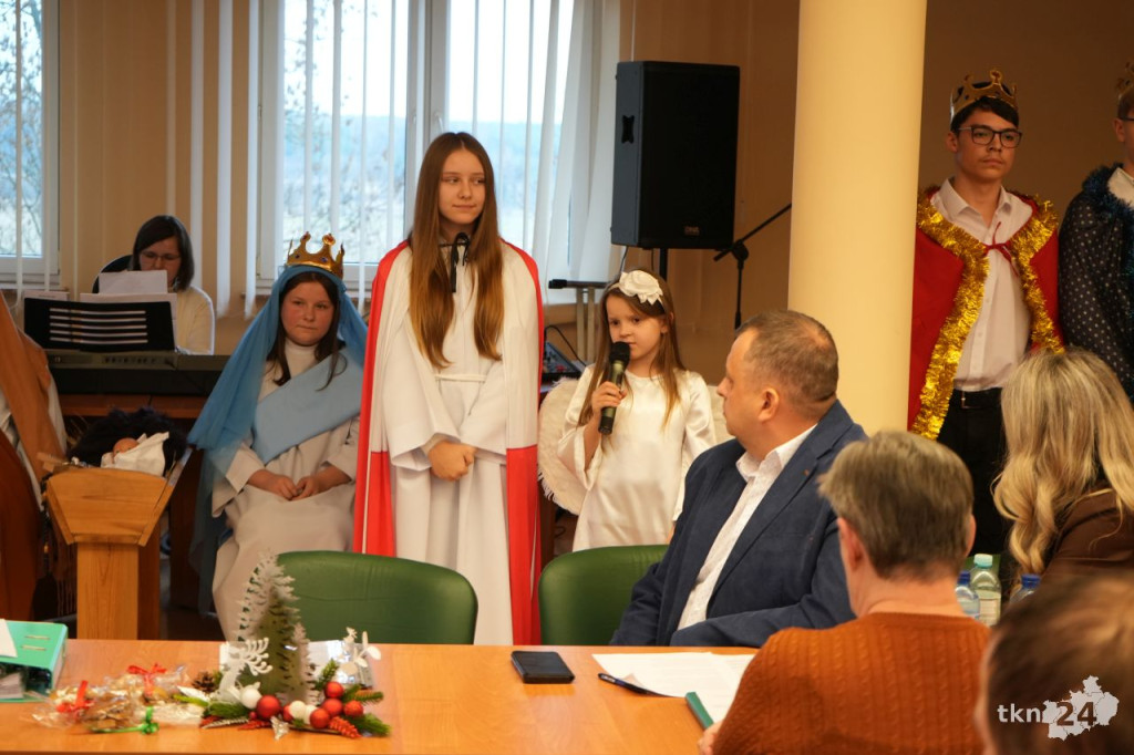 Świąteczno-budżetowa Sesja Rady Gminy Fałków [wideo, zdjęcia]