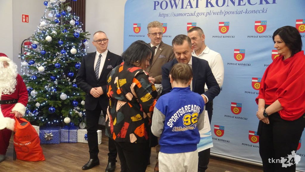 Powiatowy konkurs na Rodzinną Szopkę Bożonarodzeniową. Znamy zwycięzców! [wideo, zdjęcia]