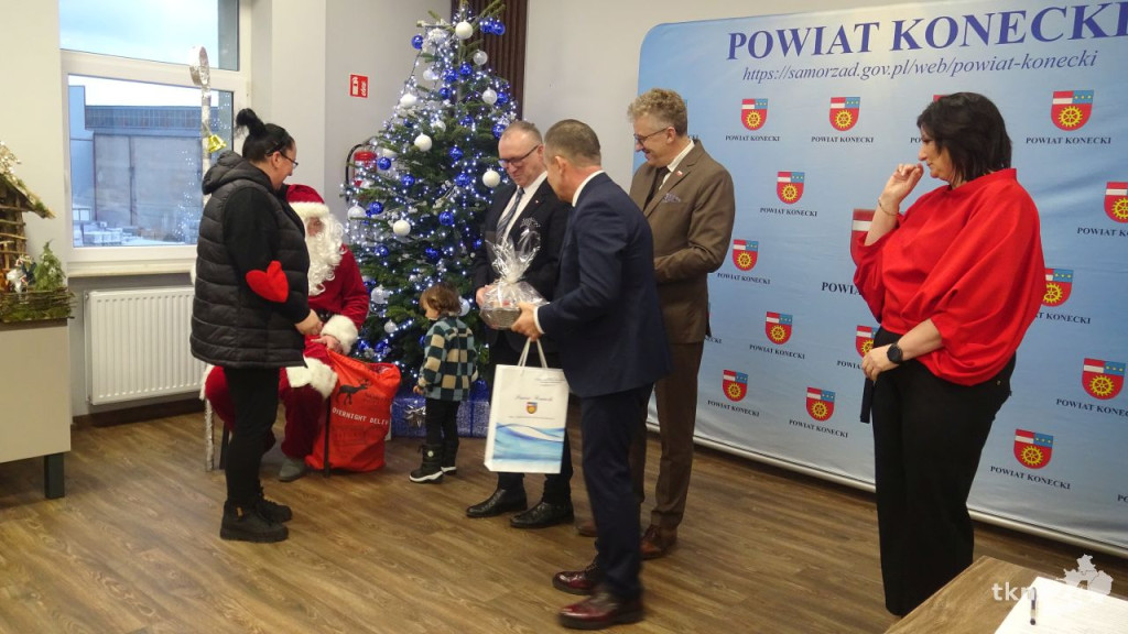 Powiatowy konkurs na Rodzinną Szopkę Bożonarodzeniową. Znamy zwycięzców! [wideo, zdjęcia]