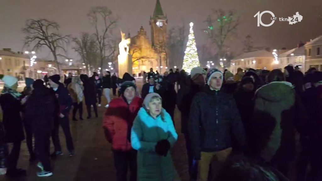 Powitaliśmy nowy rok. Zobaczcie jak bawiono się w Końskich [wideo]