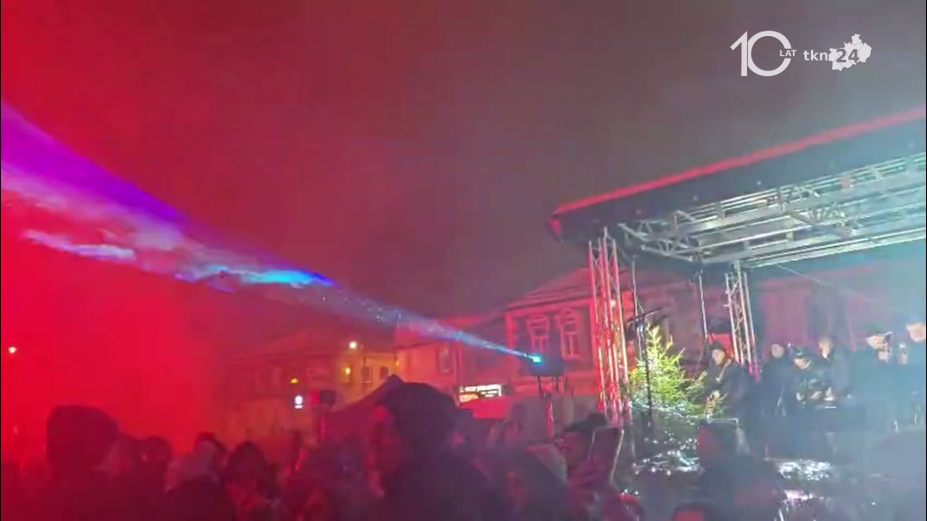 Powitaliśmy nowy rok. Zobaczcie jak bawiono się w Końskich [wideo]
