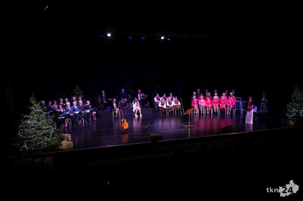 Noworoczny koncert kolęd i pastorałek w Koneckim Centrum Kultury [wideo, zdjęcia]