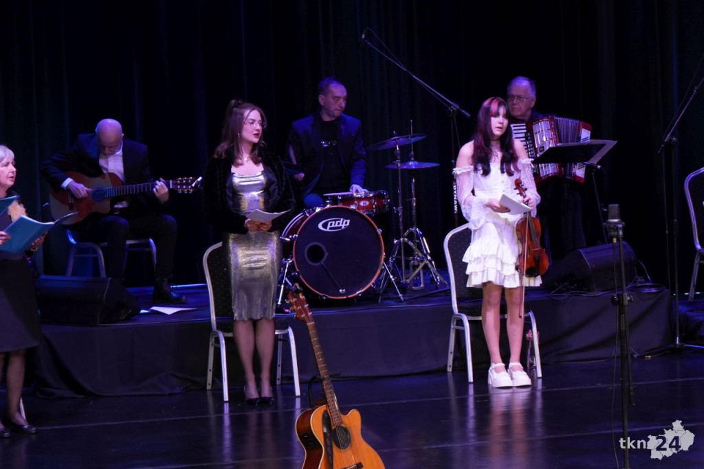 Noworoczny koncert kolęd i pastorałek w Koneckim Centrum Kultury [wideo, zdjęcia]