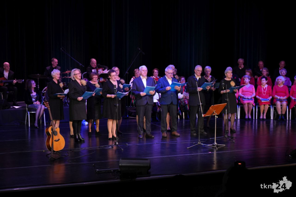 Noworoczny koncert kolęd i pastorałek w Koneckim Centrum Kultury [wideo, zdjęcia]