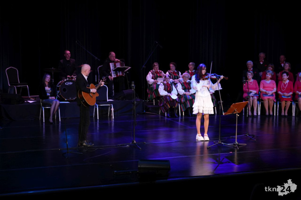 Noworoczny koncert kolęd i pastorałek w Koneckim Centrum Kultury [wideo, zdjęcia]