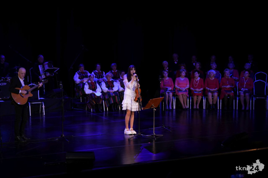 Noworoczny koncert kolęd i pastorałek w Koneckim Centrum Kultury [wideo, zdjęcia]