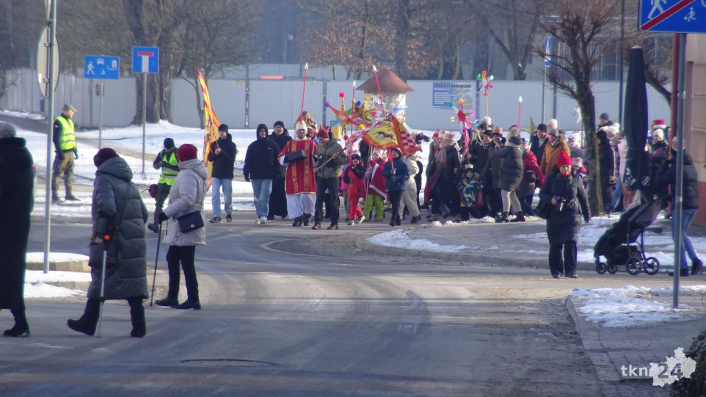 Królowie pokłonili się dzieciątku Jezus. X Orszak w Końskich [wideo, zdjęcia]