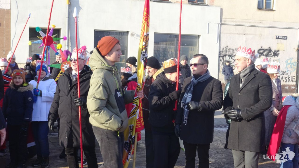 Królowie pokłonili się dzieciątku Jezus. X Orszak w Końskich [wideo, zdjęcia]