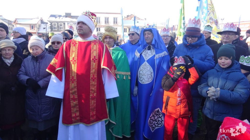 Królowie pokłonili się dzieciątku Jezus. X Orszak w Końskich [wideo, zdjęcia]