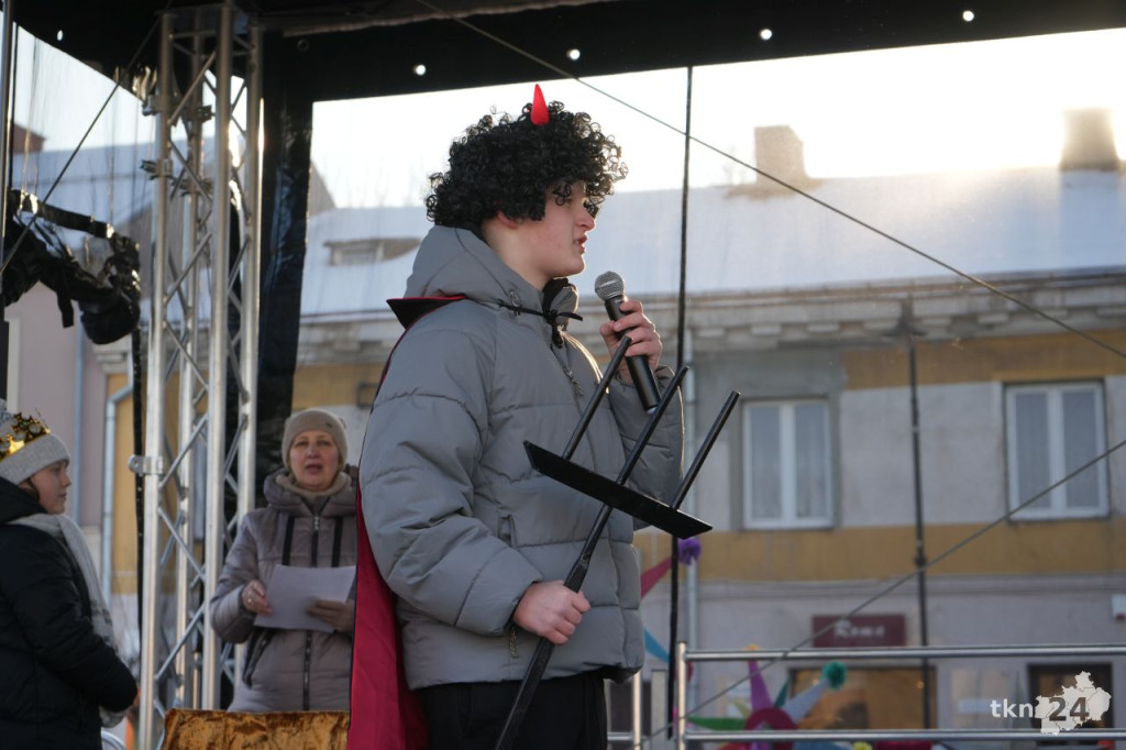 Królowie pokłonili się dzieciątku Jezus. X Orszak w Końskich [wideo, zdjęcia]