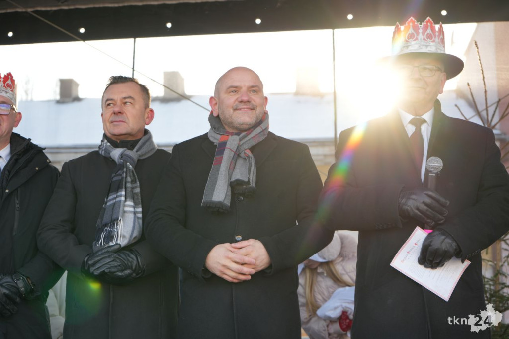 Królowie pokłonili się dzieciątku Jezus. X Orszak w Końskich [wideo, zdjęcia]