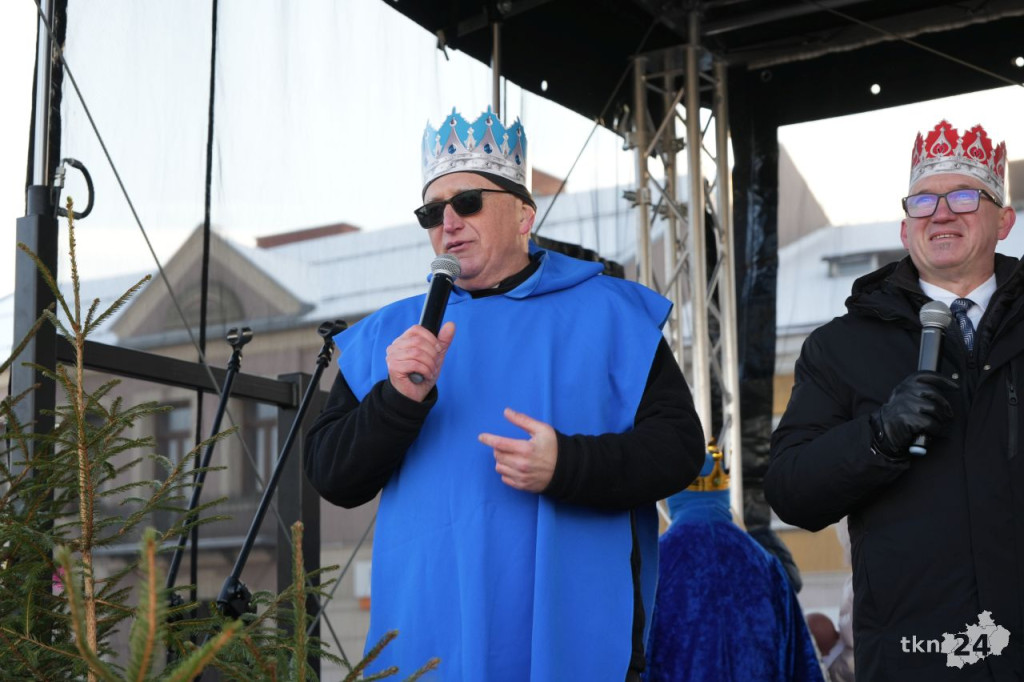 Królowie pokłonili się dzieciątku Jezus. X Orszak w Końskich [wideo, zdjęcia]
